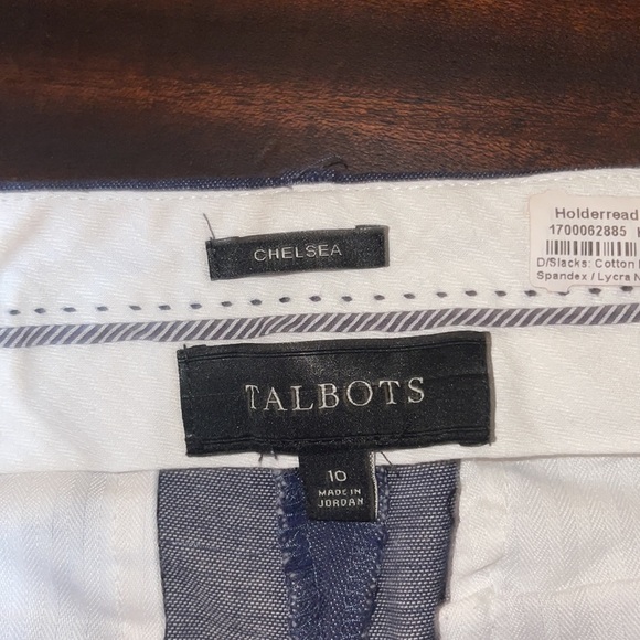 Talbots flat front Chelsea capris - Picture 4 of 5